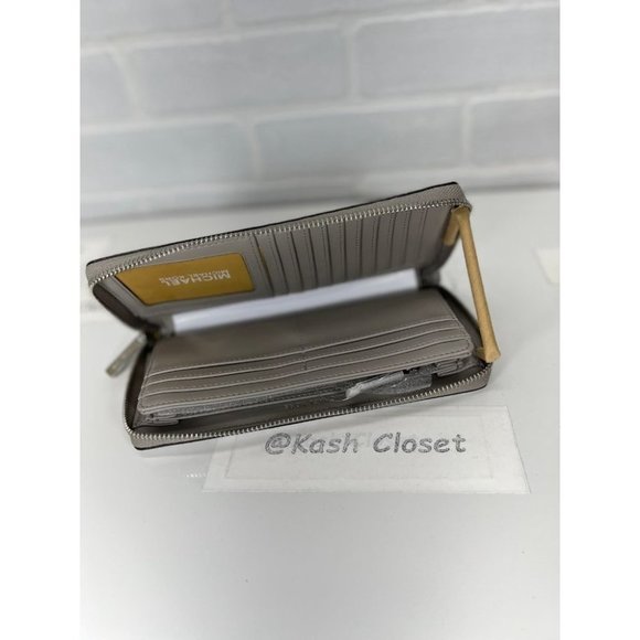 Michael Kors MK Large Logo Travel Continental Wallet- Bright White - Picture 6 of 8